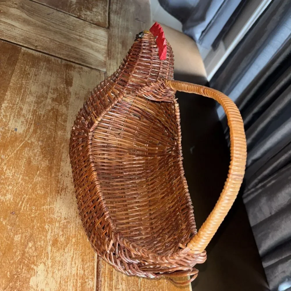 Woven Brown Wicker Wood Rooster Shaped Basket Egg Storage Farm House Cottagecore